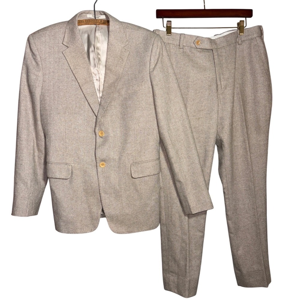 StudioSuits Bespoke Mens 38R 32W 2 Piece Suit Herringbone Tweed Blazer Pants